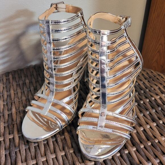 Christian Siriano Liquid Metallic Silver Caged Stilettos 6 Strappy Party Heels - Picture 4 of 8